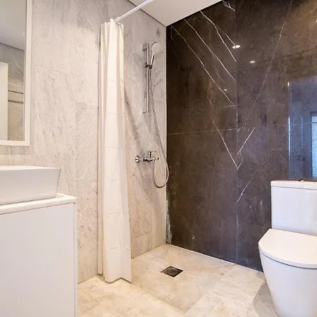 Premier 307 1 Bed Apartment *