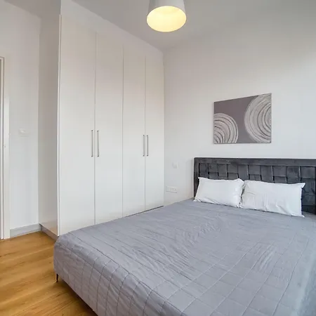 Premier 307 1 Bed *